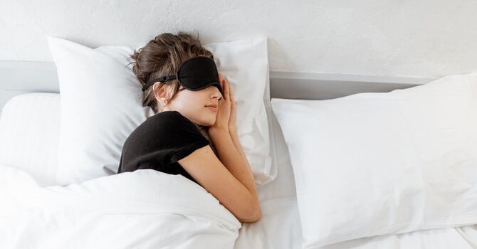 SLEEPING WITH LESS JOINT PAIN image